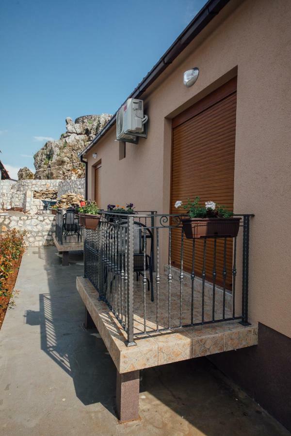 Apartments Vojislav Virpazar Exterior photo