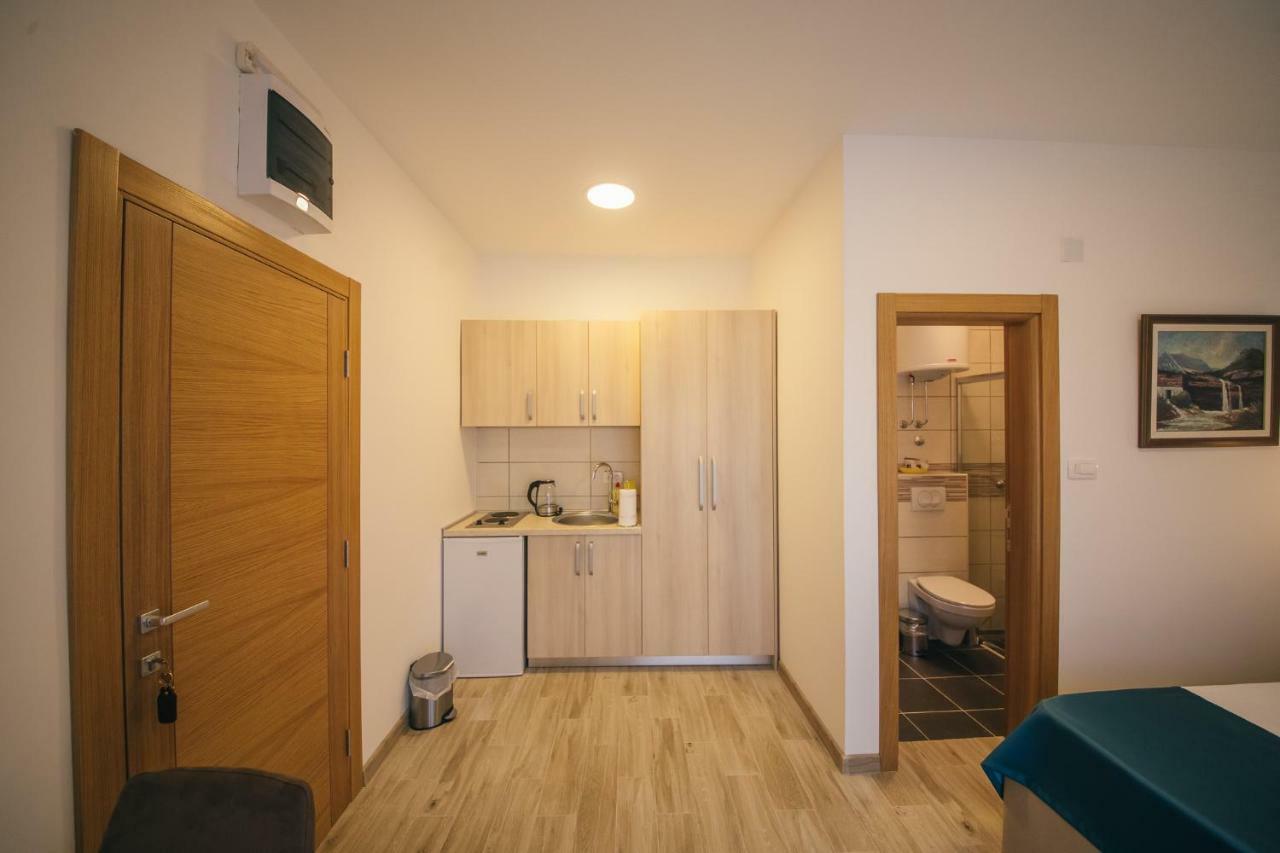 Apartments Vojislav Virpazar Exterior photo